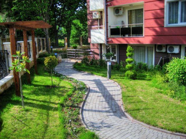 Allia Apartments Ravda Exterior foto